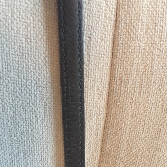 Prada belt size 90. Black with gold hardware - Picture 3 of 3